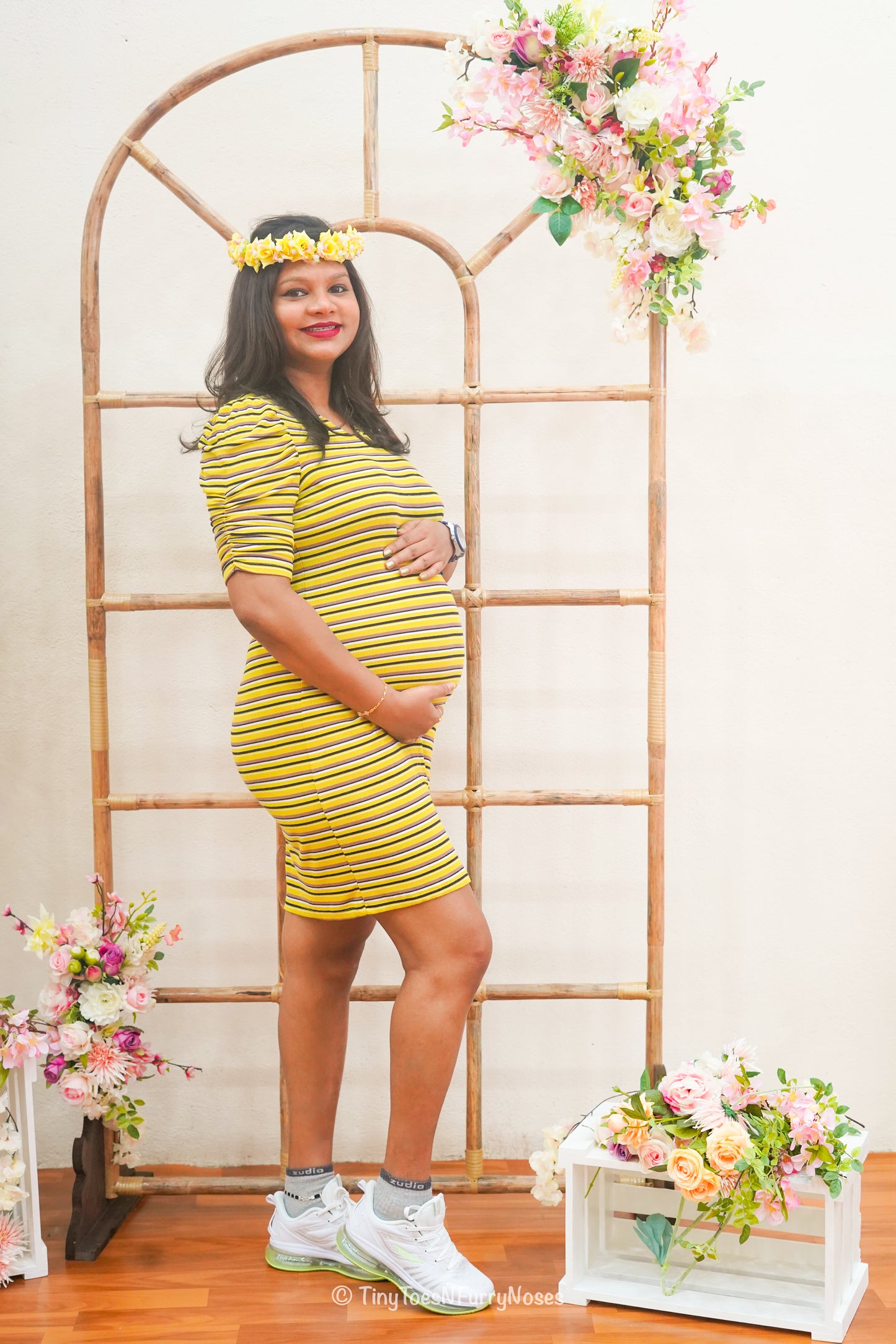 MATERNITY BAMBOO WINDOW