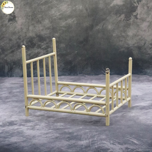 METAL BED - CREAM