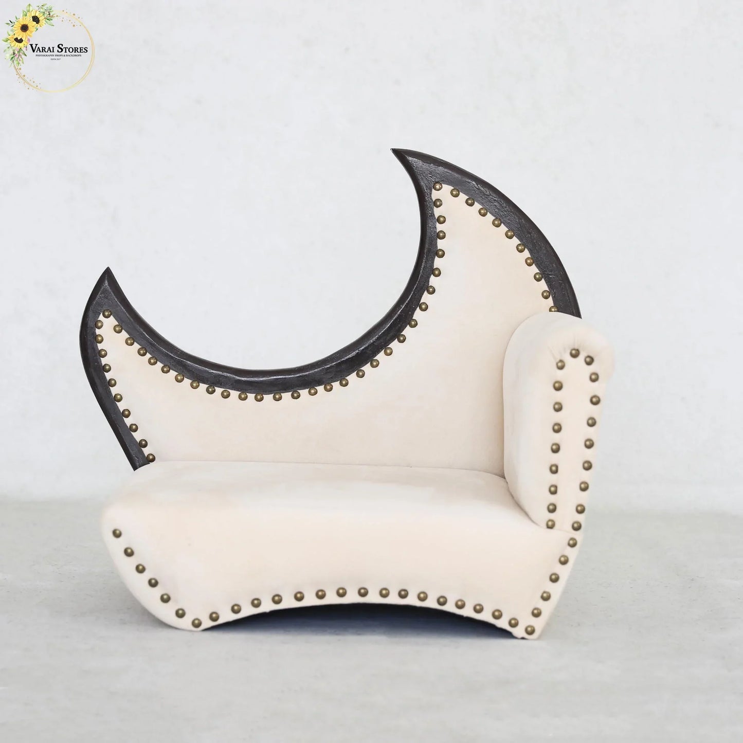 MOON SOFA - (CREAM)