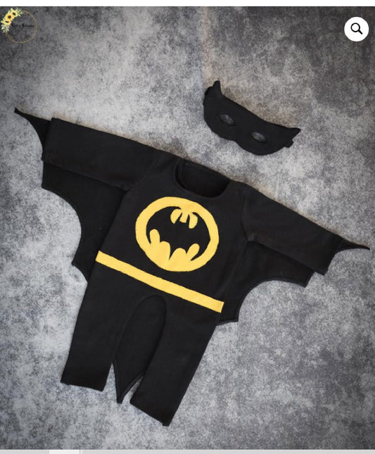 BATMAN OUTFIT - (9-12 MONTHS)